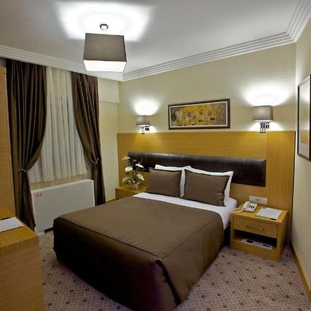 Mirilayon Hotel - Old Town Istanbul Room photo
