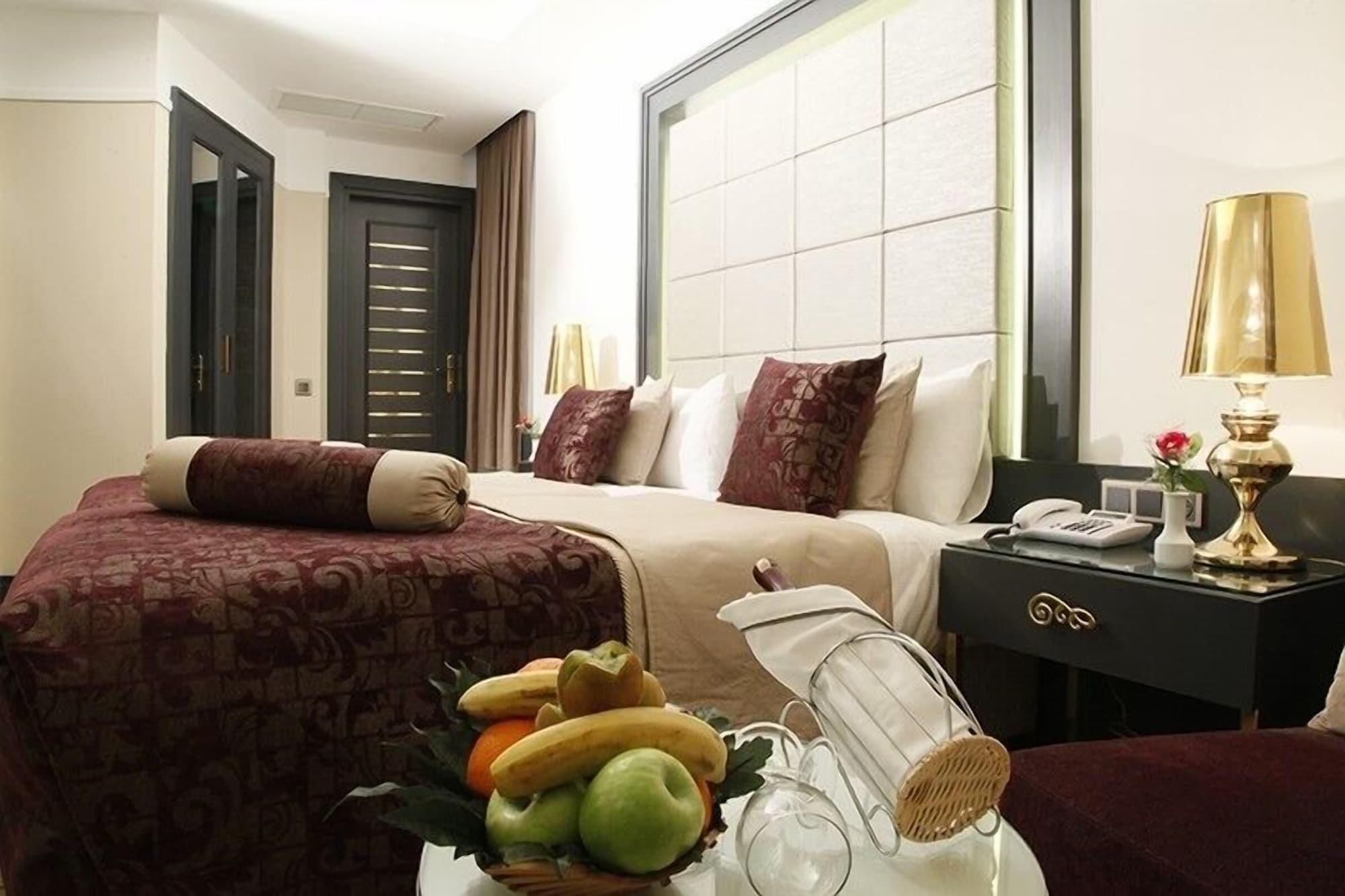 Mirilayon Hotel - Old Town Istanbul Exterior photo