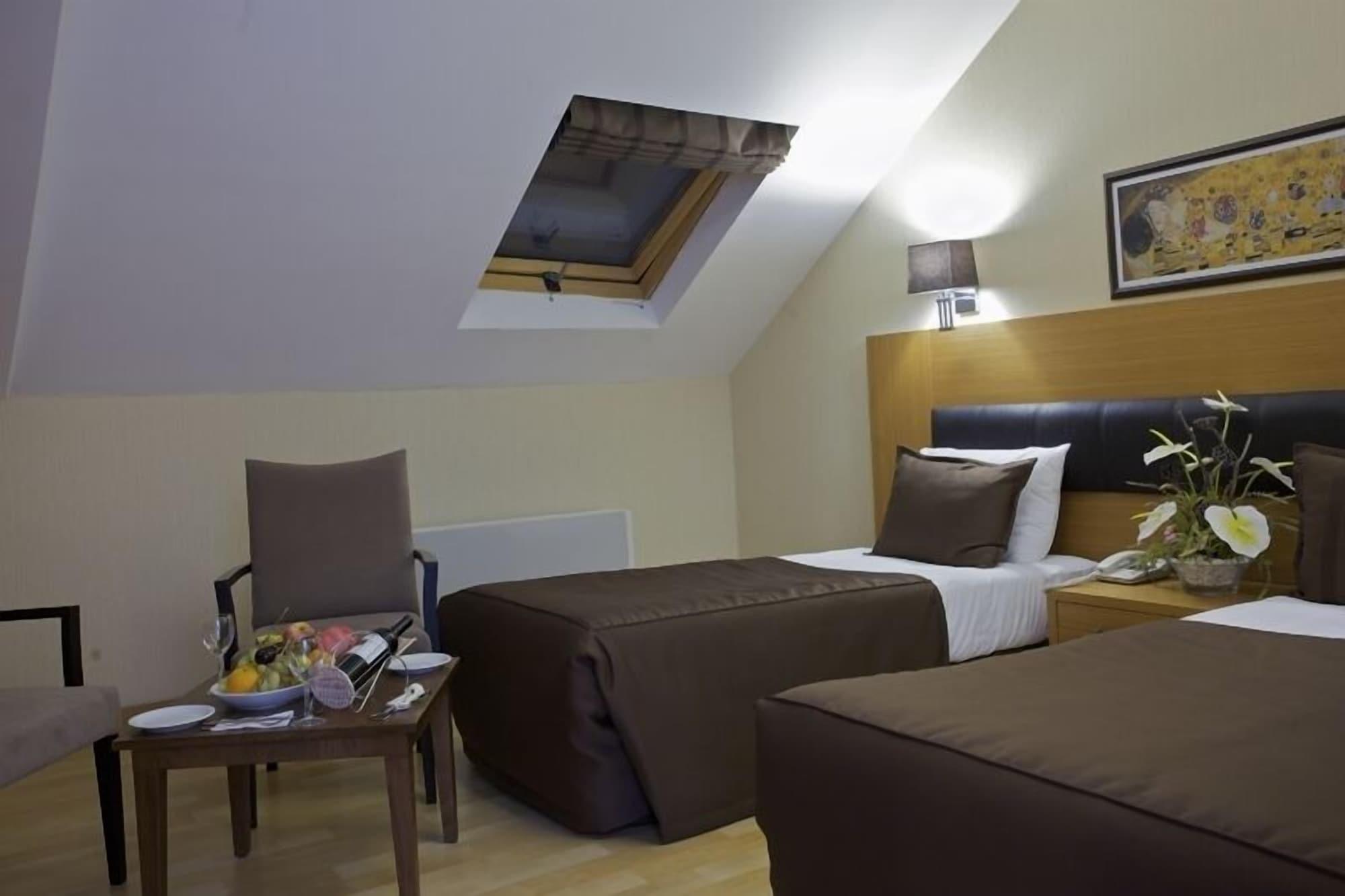 Mirilayon Hotel - Old Town Istanbul Exterior photo
