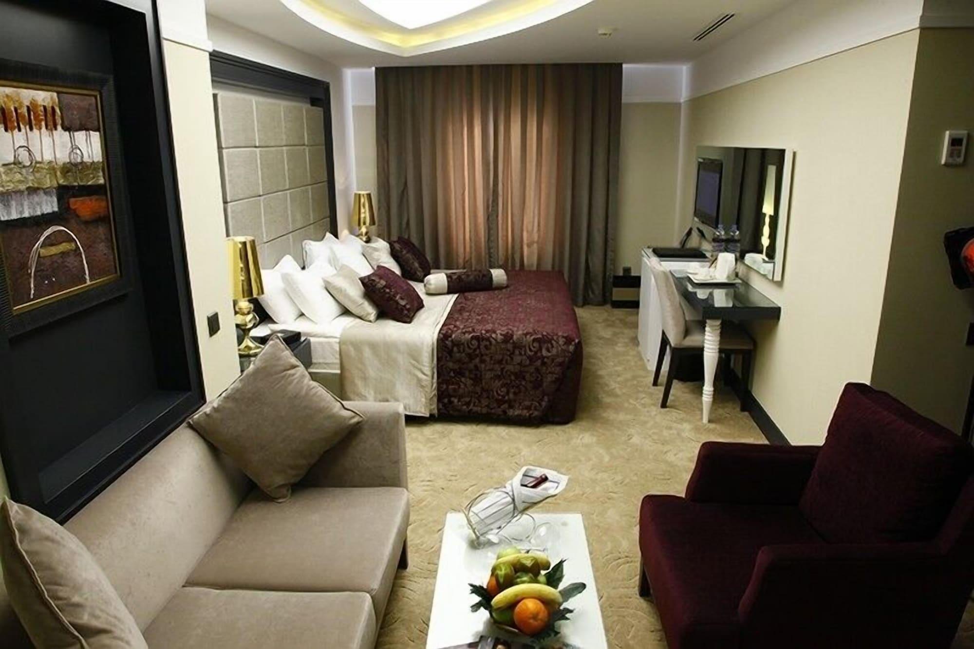Mirilayon Hotel - Old Town Istanbul Exterior photo