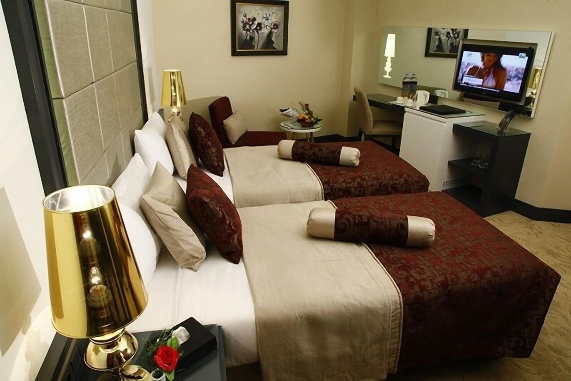 Mirilayon Hotel - Old Town Istanbul Exterior photo