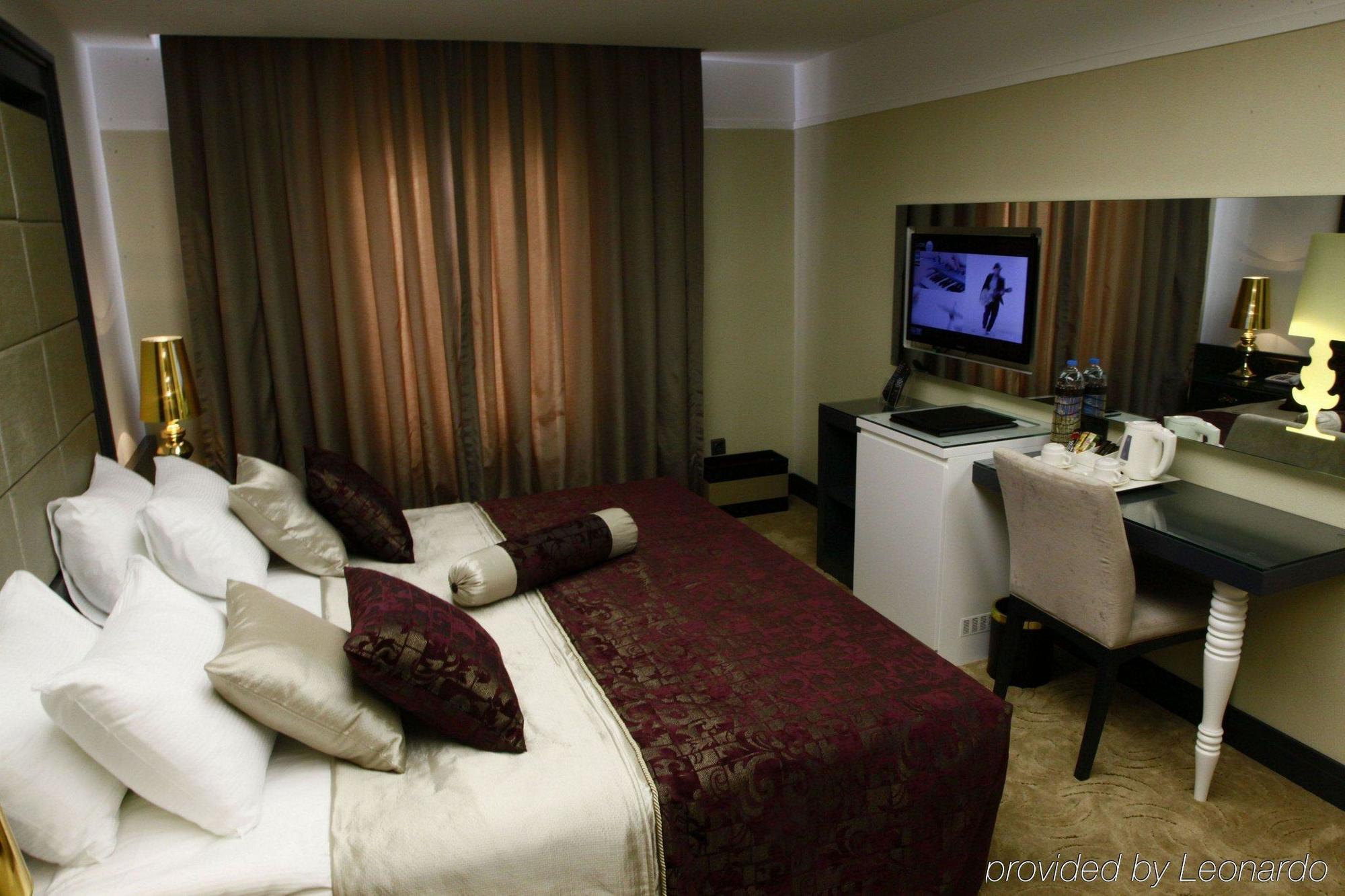 Mirilayon Hotel - Old Town Istanbul Exterior photo