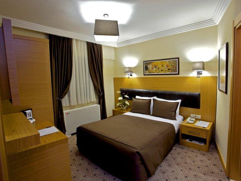 Mirilayon Hotel - Old Town Istanbul Exterior photo