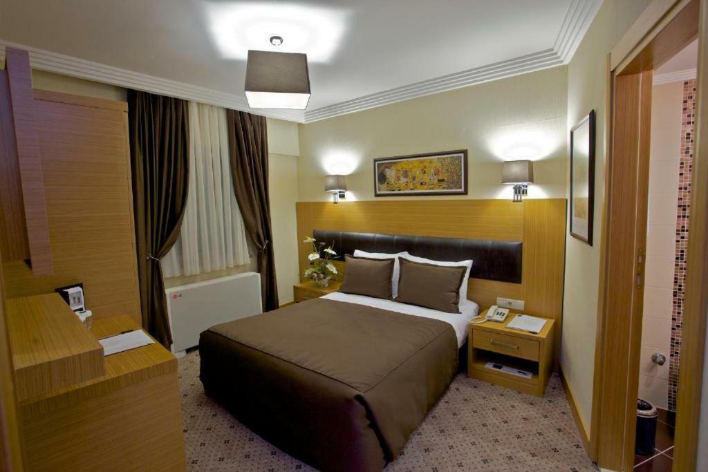 Mirilayon Hotel - Old Town Istanbul Room photo